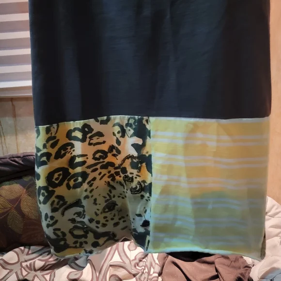 Women's small dress. - Picture 5 of 6